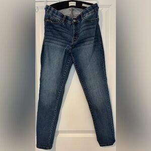 🛍️ any 5 items for $15 🛍️ Angels forever young Women's Blue Jeans